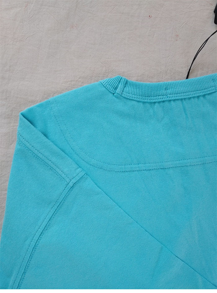 Stone Island 스톤아일랜드 23SS 20444 오버사이즈 핏 자수 티셔츠 레플리카 21번 이미지 - 의류 | 세미샵 레플리카 사이트