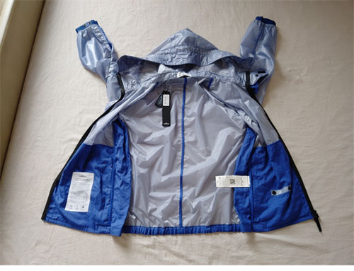 Stone Island 22SS 스톤아일랜드 41599 HEAT REACTIVE LAMY JACKET 레플리카 8번 이미지 - 의류 | 세미샵 레플리카 사이트