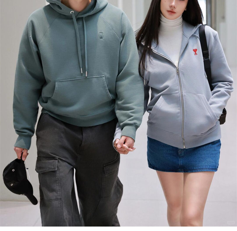 A M I 아미 드 꾀흐 스몰 하트 자수 후디 레플리카 4번 이미지 - 의류 | 세미샵 레플리카 사이트