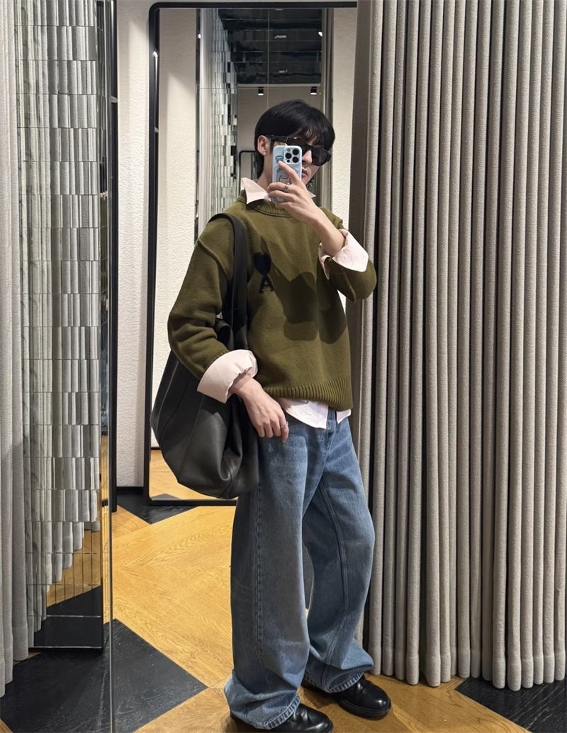 아미 아미 드 꾀흐 울 니트 스웨터 레플리카 8번 이미지 - 의류 | 세미샵 레플리카 사이트