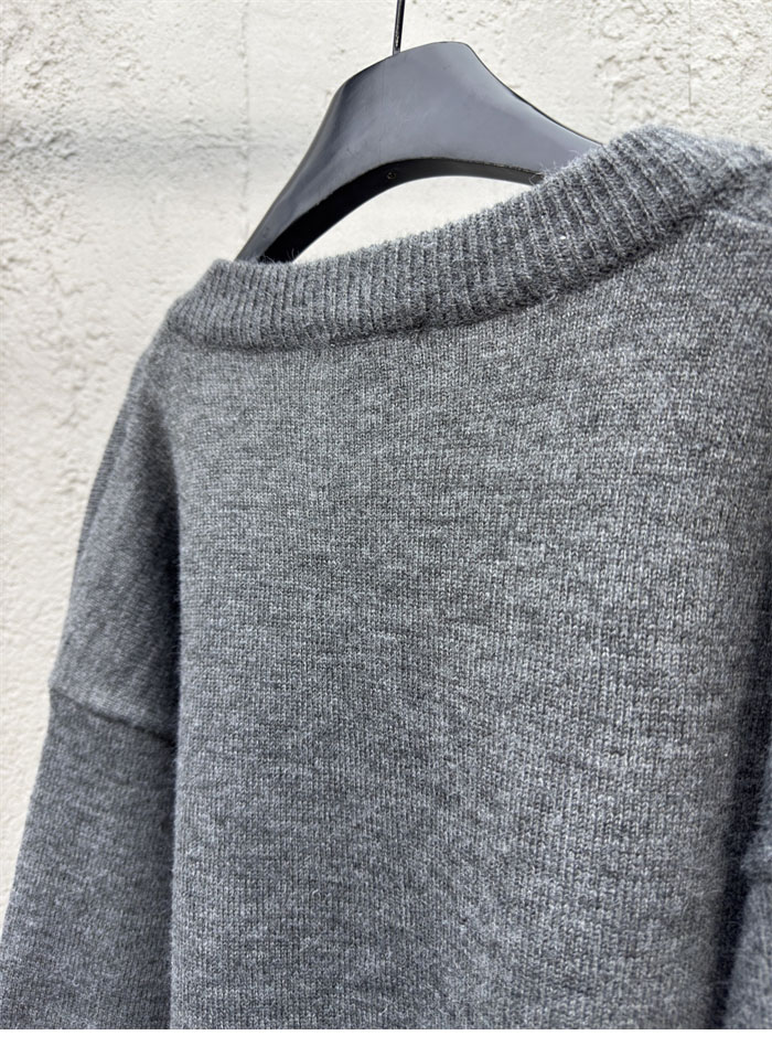 A M I 아미 빅하트 로고 V넥 울 가디건 레플리카 10번 이미지 - 의류 | 세미샵 레플리카 사이트