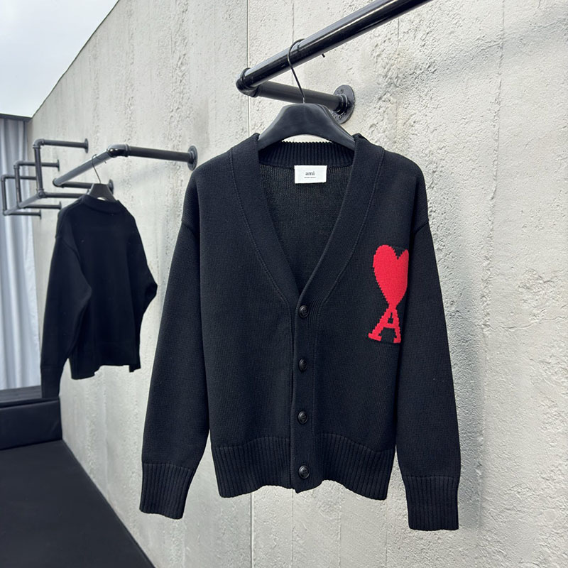 A M I 아미 빅하트 로고 V넥 울 가디건 레플리카 1번 이미지 - 의류 | 세미샵 레플리카 사이트