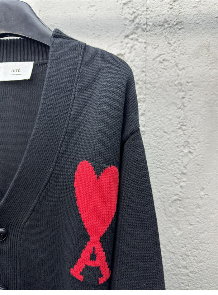A M I 아미 빅하트 로고 V넥 울 가디건 레플리카 6번 이미지 - 의류 | 세미샵 레플리카 사이트
