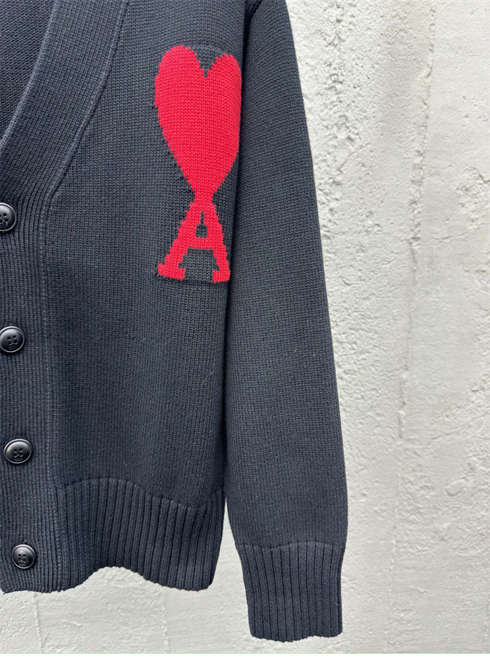 A M I 아미 빅하트 로고 V넥 울 가디건 레플리카 8번 이미지 - 의류 | 세미샵 레플리카 사이트