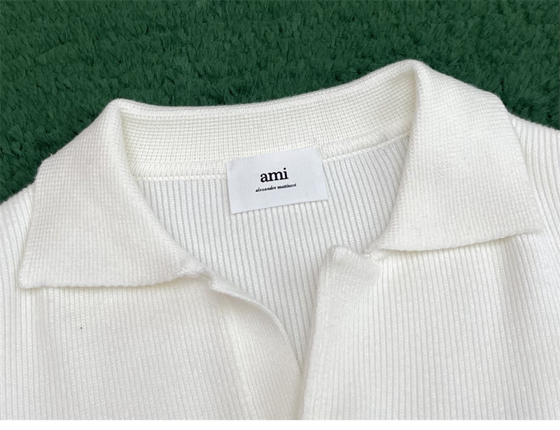 A M I 아미 하트로고 오픈카라 폴로 니트 레플리카 20번 이미지 - 의류 | 세미샵 레플리카 사이트