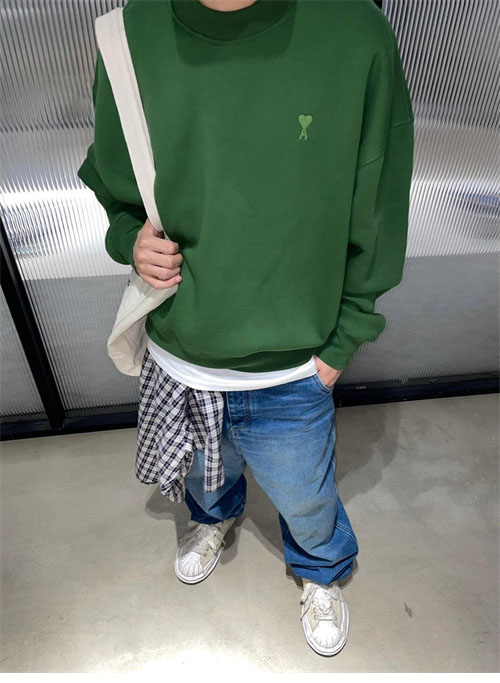 A M I 아미 하트 로고 오버사이즈 스웨트셔츠 맨투맨 3컬러 레플리카 34번 이미지 - 의류 | 세미샵 레플리카 사이트