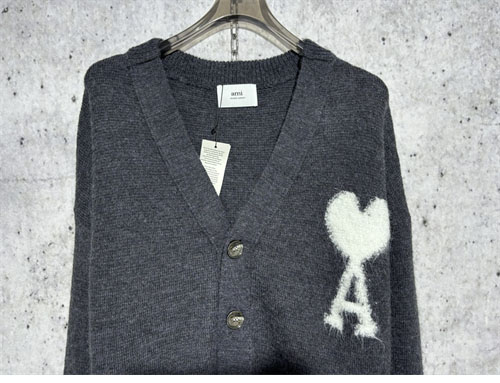 A M I 아미 헤어리 알파카 니트 가디건 레플리카 3번 이미지 - 의류 | 세미샵 레플리카 사이트