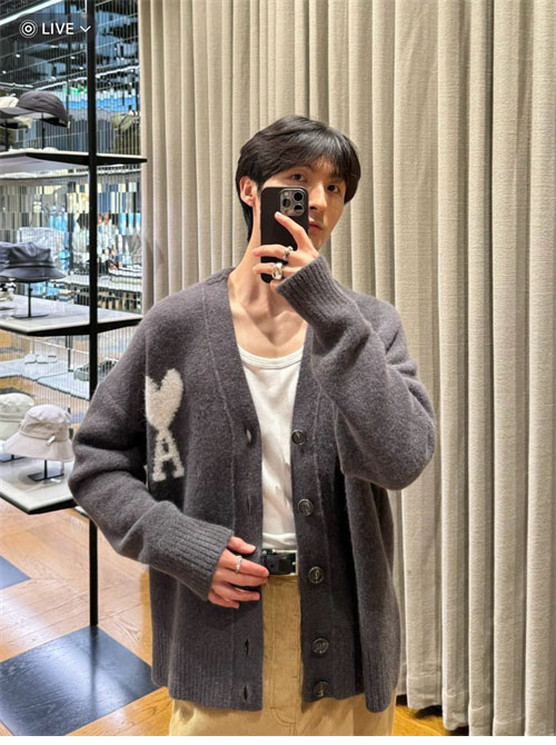 A M I 아미 헤어리 알파카 니트 가디건 레플리카 17번 이미지 - 의류 | 세미샵 레플리카 사이트