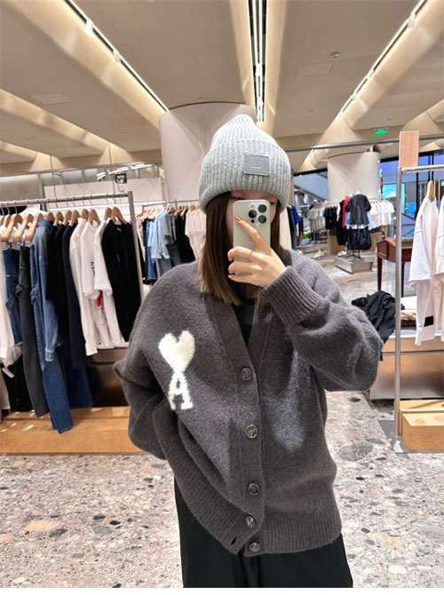 A M I 아미 헤어리 알파카 니트 가디건 레플리카 19번 이미지 - 의류 | 세미샵 레플리카 사이트