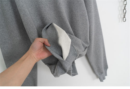 A M I 아미 24FW 스몰 하트 로고 맨투맨 그레이 레플리카 9번 이미지 - 의류 | 세미샵 레플리카 사이트