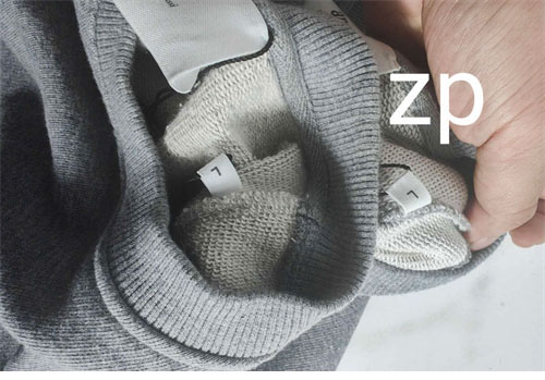 A M I 아미 24FW 스몰 하트 로고 맨투맨 그레이 레플리카 16번 이미지 - 의류 | 세미샵 레플리카 사이트