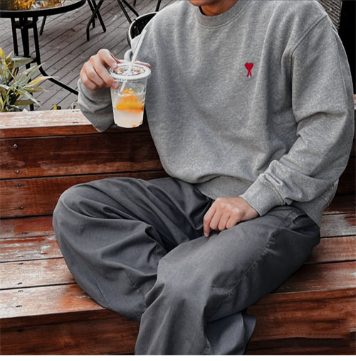 A M I 아미 24FW 스몰 하트 로고 맨투맨 그레이 레플리카 19번 이미지 - 의류 | 세미샵 레플리카 사이트