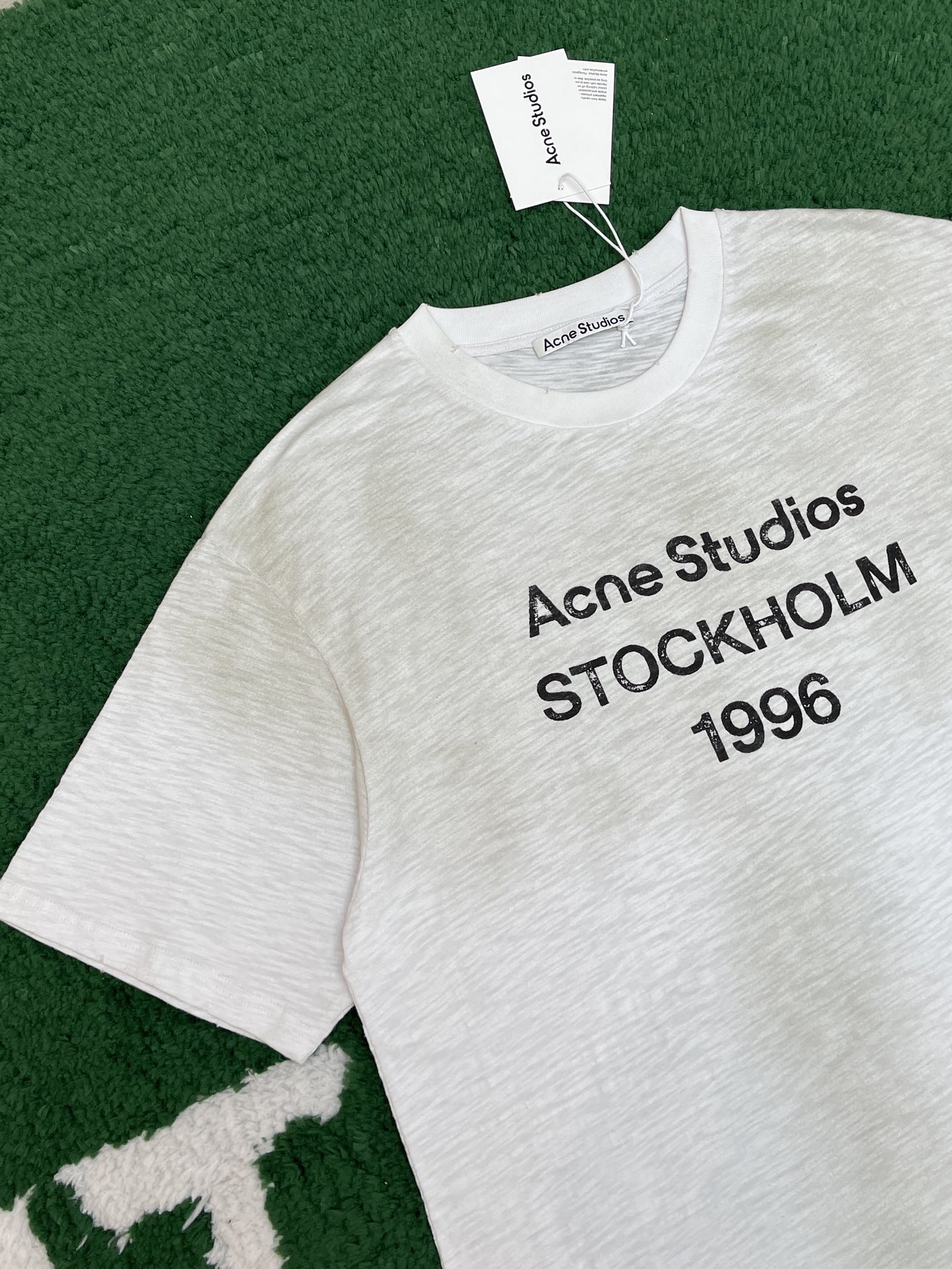 Acne Studios 아크네스튜디오 스톡홀름 그래픽 프린트 티셔츠 “2COLOR” 레플리카 15번 이미지 - 의류 | 세미샵 레플리카 사이트