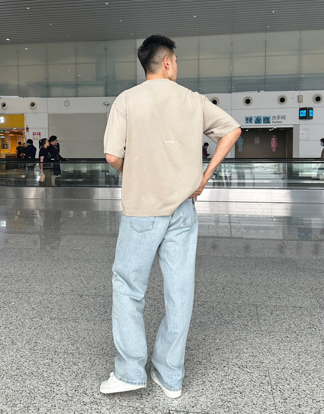 Acne Studios 아크네 스튜디오 백 고무패치 릴렉스 핏 크루넥 반팔 티셔츠 “2COLOR” 레플리카 10번 이미지 - 의류 | 세미샵 레플리카 사이트