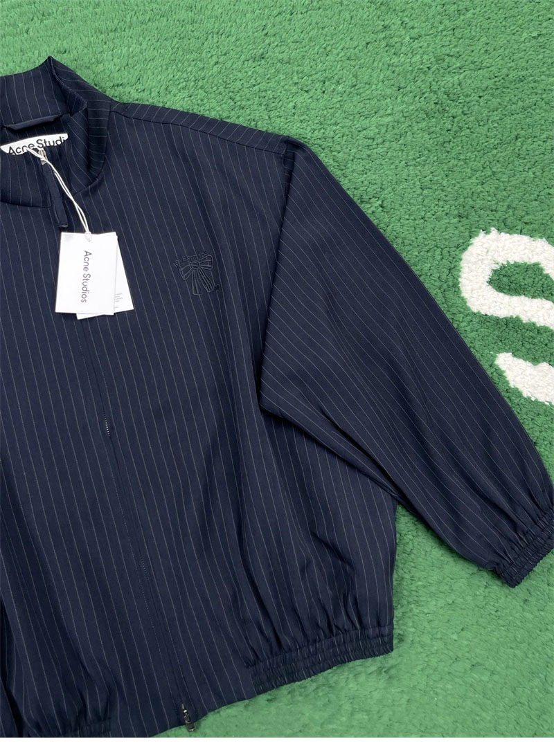 Acne Studios 아크네 핀 스트라이프 하이넥 시즌 보우 자수 릴랙스핏 자켓 레플리카 9번 이미지 - 의류 | 세미샵 레플리카 사이트