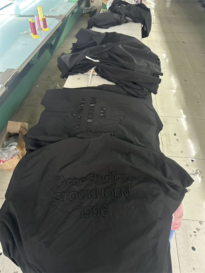 Acne Studios 아크네 1996 자수 집업 윈드브레이커 레플리카 24번 이미지 - 의류 | 세미샵 레플리카 사이트