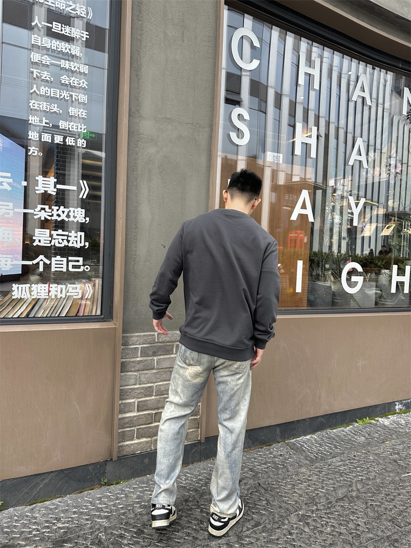 Hermes 에르메스 클로 드 셀 디테일 크루넥 스웨트셔츠 레플리카 2번 이미지 - 의류 | 세미샵 레플리카 사이트