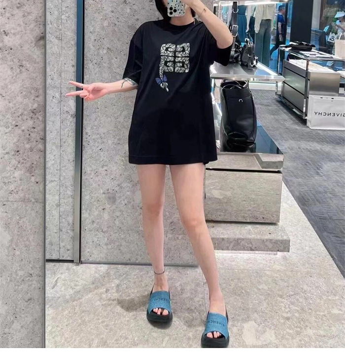 Givenchy 지방시 코튼 4G 브레이드 프린트 티셔츠 레플리카 3번 이미지 - 의류 | 세미샵 레플리카 사이트