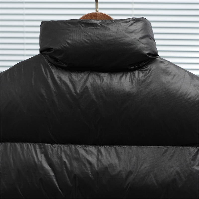 캐나다구스 캐나다구스 크로프톤 다운 패딩 베스트 레플리카 11번 이미지 - 의류 | 세미샵 레플리카 사이트