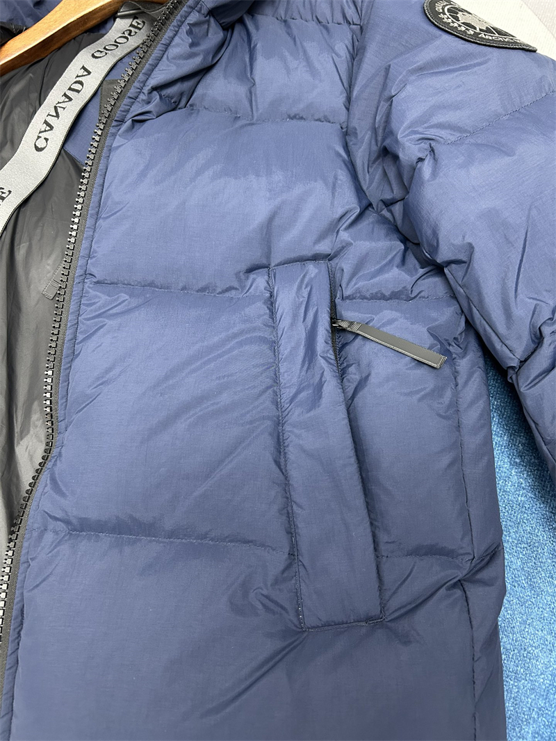 Canada Goose 캐나다구스 Crofton 크로프톤 푸퍼 자켓 레플리카 12번 이미지 - 의류 | 세미샵 레플리카 사이트