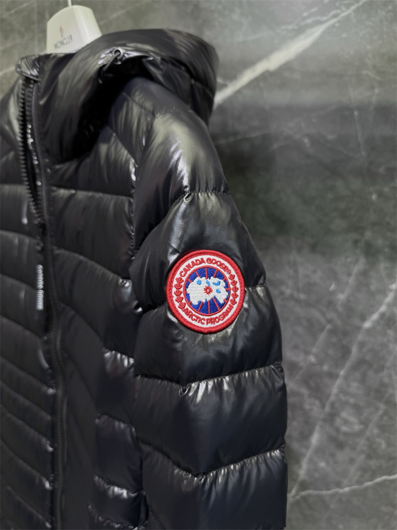 Canada Goose 캐나다구스 Cypress 사이프러스 후드 다운 패딩 자켓 레플리카 8번 이미지 - 의류 | 세미샵 레플리카 사이트