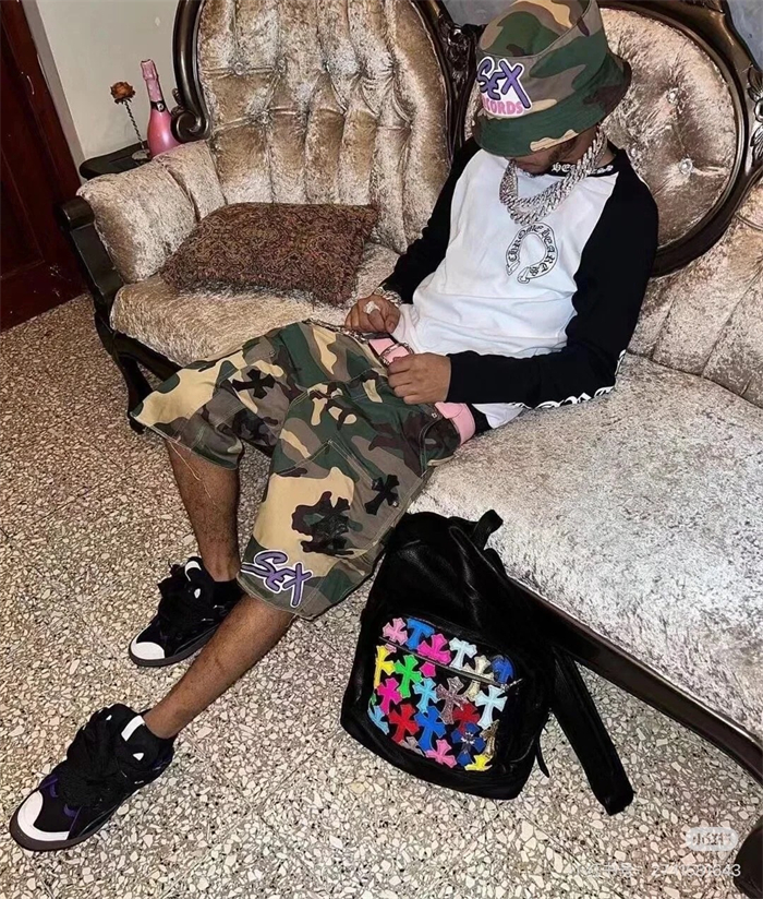 Chrome Hearts 크롬하츠 매티 보이 섹스 레코드 카펜터 숏 팬츠 우드랜드 카모 레플리카 7번 이미지 - 의류 | 세미샵 레플리카 사이트