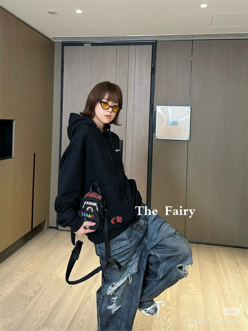 Chrome Hearts 크롬하츠 세인트 바스 익스클루시브 풀오버 후드 티셔츠 레플리카 3번 이미지 - 의류 | 세미샵 레플리카 사이트