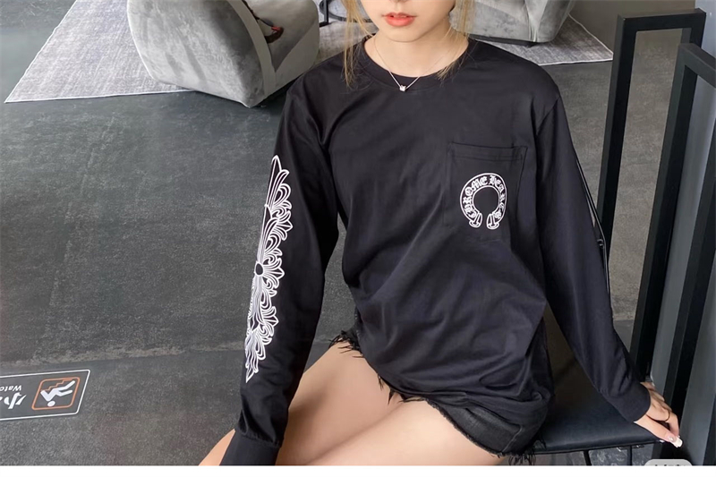 Chrome Hearts 크롬하츠 홀스슈 로고 포켓 롱슬리브 티셔츠 레플리카 3번 이미지 - 의류 | 세미샵 레플리카 사이트