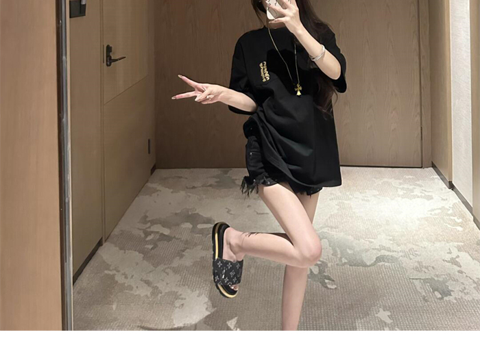 Chrome Hearts 크롬하츠 홍콩 익스클루시브 반팔 티셔츠 레플리카 4번 이미지 - 의류 | 세미샵 레플리카 사이트