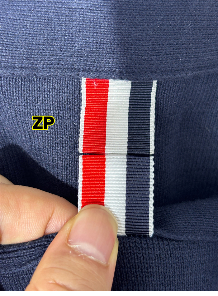 Thom Browne 톰브라운 사선완장 밀라노 스티치 코튼 크레이프 가디건 레플리카 16번 이미지 - 의류 | 세미샵 레플리카 사이트