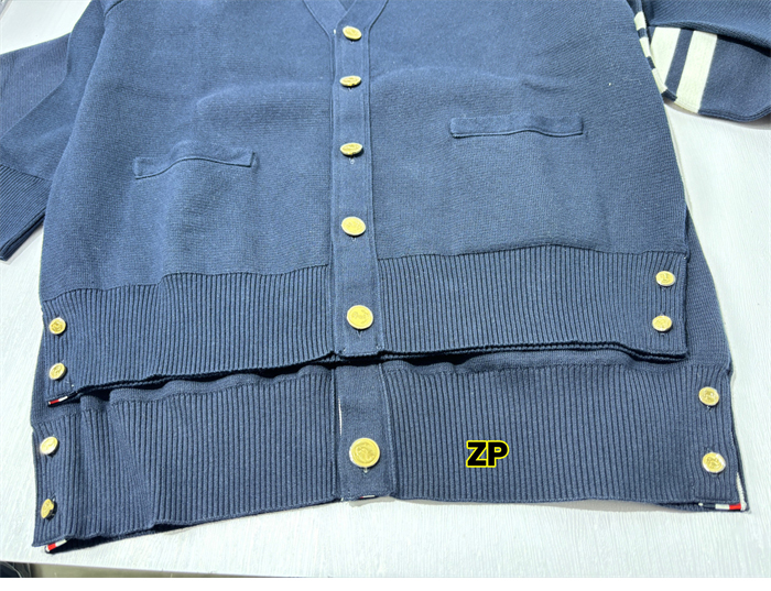 Thom Browne 톰브라운 사선완장 밀라노 스티치 코튼 크레이프 가디건 레플리카 21번 이미지 - 의류 | 세미샵 레플리카 사이트