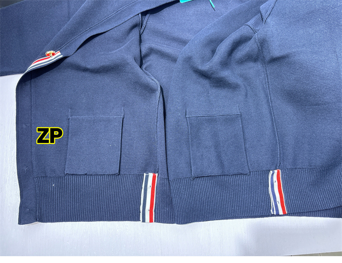 Thom Browne 톰브라운 사선완장 밀라노 스티치 코튼 크레이프 가디건 레플리카 23번 이미지 - 의류 | 세미샵 레플리카 사이트