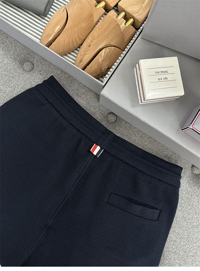 Thom Browne 톰브라운 사선완장 와플 반팔 폴로 셔츠&스웨트 반바지 레플리카 8번 이미지 - 의류 | 세미샵 레플리카 사이트