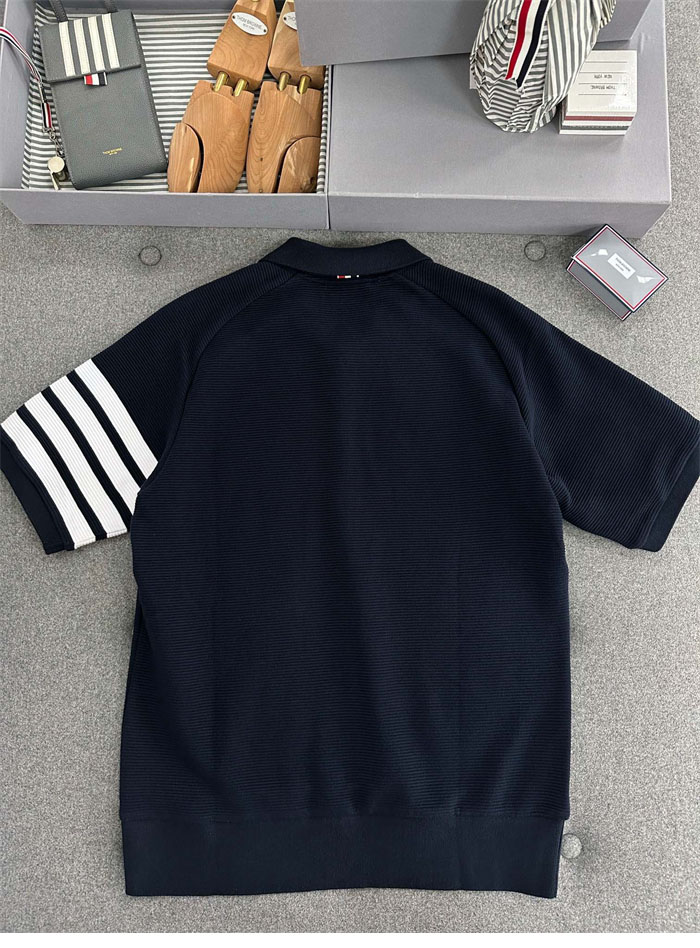 Thom Browne 톰브라운 사선완장 와플 반팔 폴로 셔츠&스웨트 반바지 레플리카 11번 이미지 - 의류 | 세미샵 레플리카 사이트