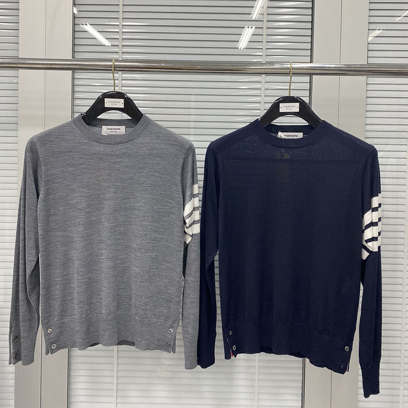 Thom Browne 톰브라운 사선완장 클래식 울 니트 스웨터 레플리카 1번 이미지 - 의류 | 세미샵 레플리카 사이트