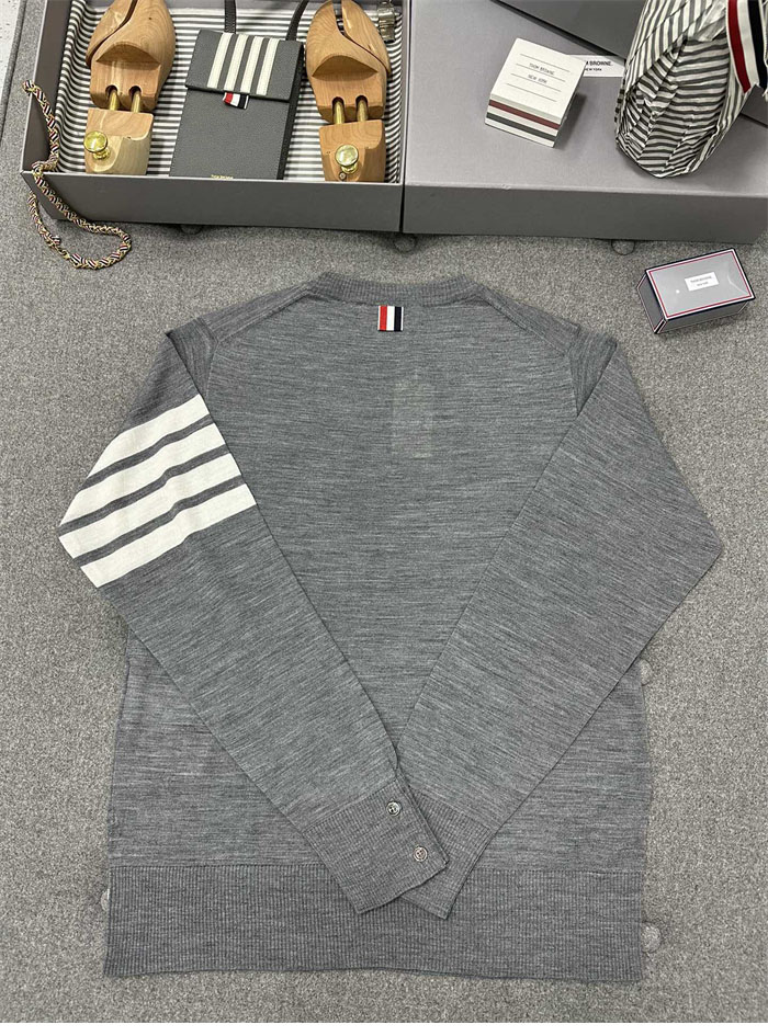 Thom Browne 톰브라운 사선완장 클래식 울 니트 스웨터 레플리카 9번 이미지 - 의류 | 세미샵 레플리카 사이트
