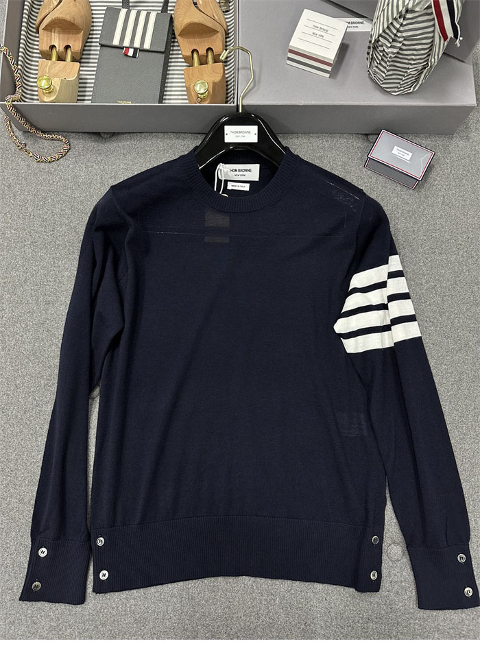 Thom Browne 톰브라운 사선완장 클래식 울 니트 스웨터 레플리카 18번 이미지 - 의류 | 세미샵 레플리카 사이트