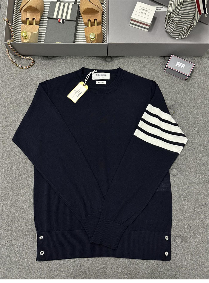 Thom Browne 톰브라운 사선완장 클래식 울 니트 스웨터 레플리카 19번 이미지 - 의류 | 세미샵 레플리카 사이트
