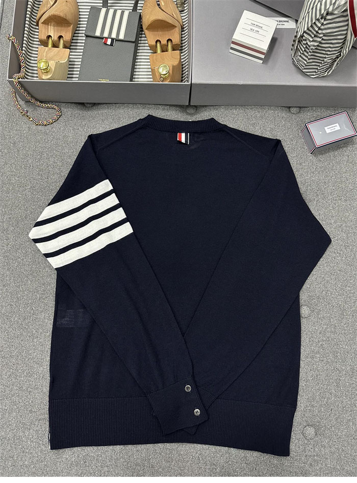 Thom Browne 톰브라운 사선완장 클래식 울 니트 스웨터 레플리카 20번 이미지 - 의류 | 세미샵 레플리카 사이트