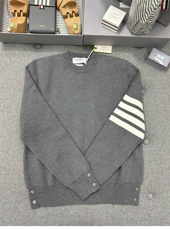Thom Browne 톰브라운 사선완장 클래식 크루넥 맨투맨 레플리카 9번 이미지 - 의류 | 세미샵 레플리카 사이트