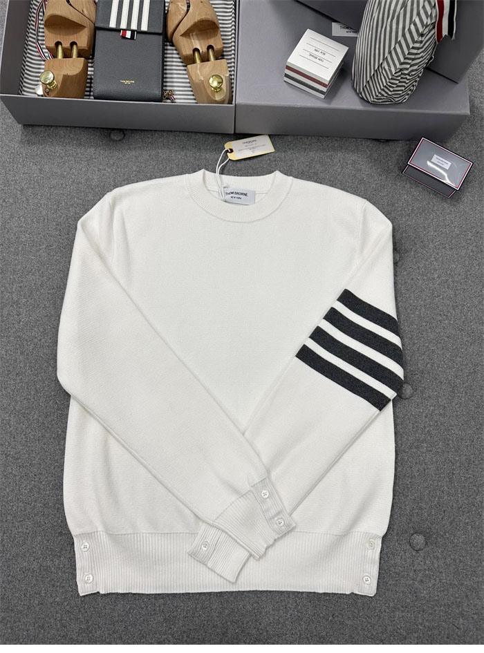 Thom Browne 톰브라운 사선완장 클래식 크루넥 맨투맨 레플리카 19번 이미지 - 의류 | 세미샵 레플리카 사이트