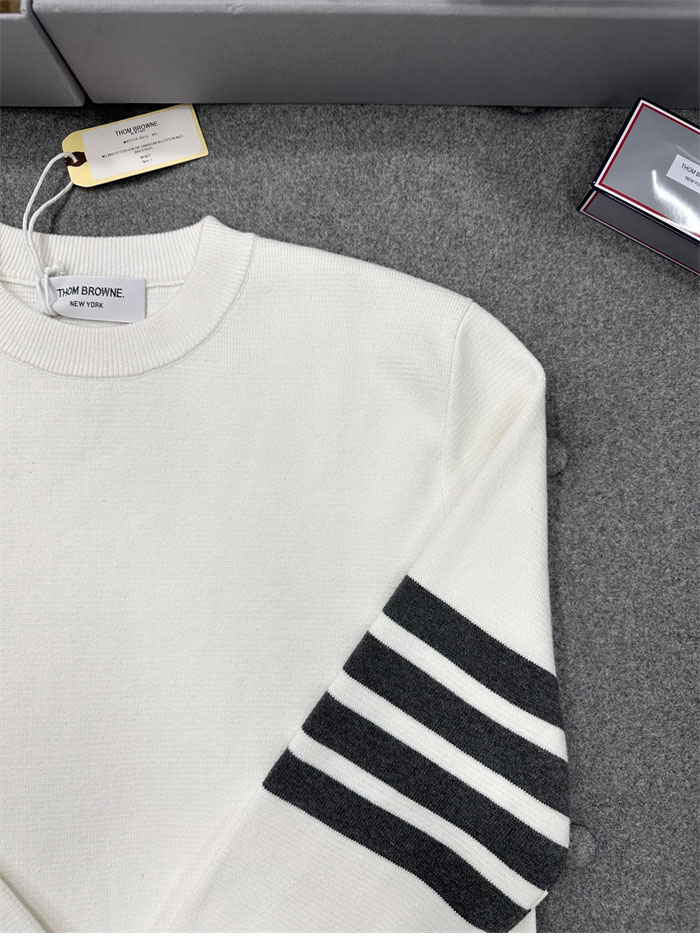 Thom Browne 톰브라운 사선완장 클래식 크루넥 맨투맨 레플리카 21번 이미지 - 의류 | 세미샵 레플리카 사이트