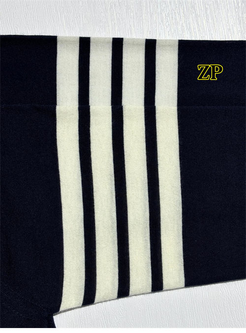 Thom Browne 톰브라운 사선완장 4-Bar 니트 스웨터 레플리카 18번 이미지 - 의류 | 세미샵 레플리카 사이트