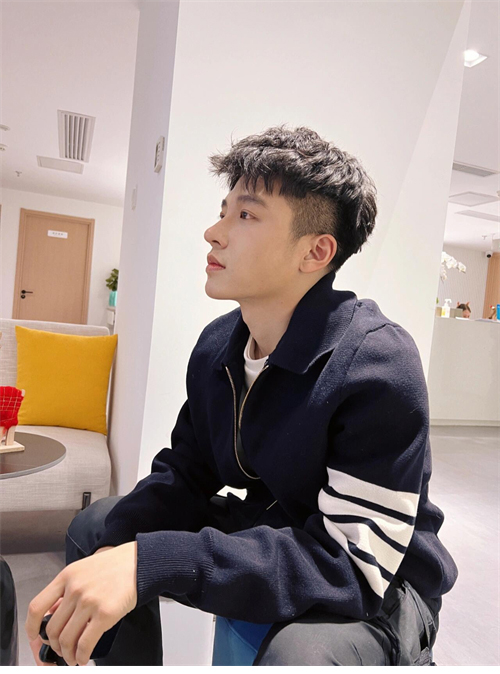 Thom Browne 톰브라운 사선완장 4-Bar 메리노 울 니트 카라 집업 레플리카 29번 이미지 - 의류 | 세미샵 레플리카 사이트