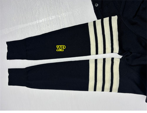 Thom Browne 톰브라운 사선완장 4-Bar 여성용 울 가디건 레플리카 6번 이미지 - 의류 | 세미샵 레플리카 사이트