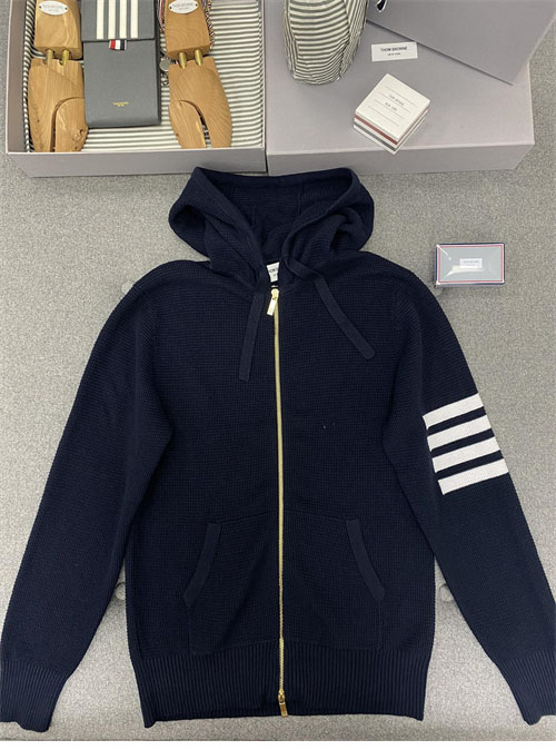 Thom Browne 톰브라운 사선완장 4-Bar 와플 후드 집업 레플리카 5번 이미지 - 의류 | 세미샵 레플리카 사이트