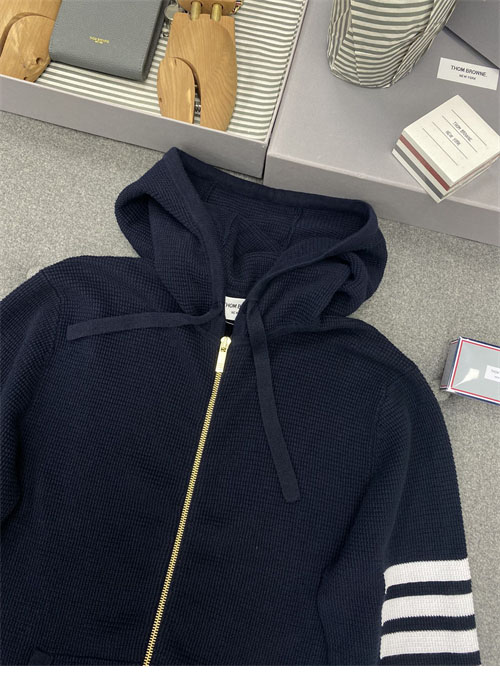 Thom Browne 톰브라운 사선완장 4-Bar 와플 후드 집업 레플리카 8번 이미지 - 의류 | 세미샵 레플리카 사이트