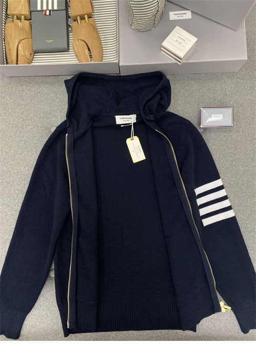 Thom Browne 톰브라운 사선완장 4-Bar 와플 후드 집업 레플리카 9번 이미지 - 의류 | 세미샵 레플리카 사이트