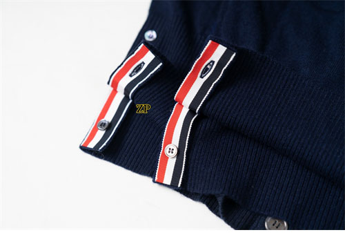 Thom Browne 톰브라운 사선완장 4-Bar 캐시미어 크롭 가디건 레플리카 16번 이미지 - 의류 | 세미샵 레플리카 사이트