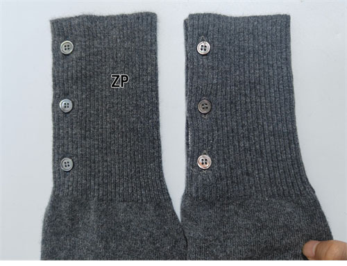 Thom Browne 톰브라운 사선완장 4-Bar 캐시미어 크롭 가디건 레플리카 7번 이미지 - 의류 | 세미샵 레플리카 사이트